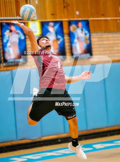 Thumbnail 2 in JV: Johnson @ Burbank photogallery.
