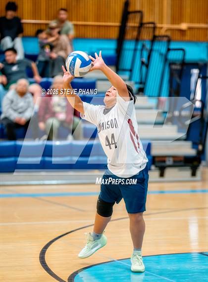 Thumbnail 1 in JV: Johnson @ Burbank photogallery.