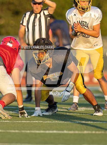 Thumbnail 3 in Alameda vs St. Helena (Scrimmage) photogallery.