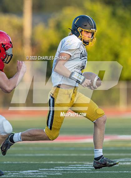 Thumbnail 1 in Alameda vs St. Helena (Scrimmage) photogallery.
