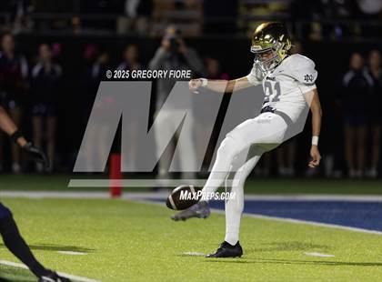 Thumbnail 2 in Notre Dame (SO) @ Sierra Canyon photogallery.