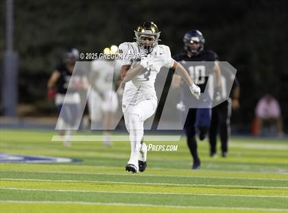 Thumbnail 3 in Notre Dame (SO) @ Sierra Canyon photogallery.