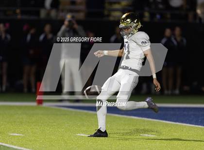 Thumbnail 1 in Notre Dame (SO) @ Sierra Canyon photogallery.