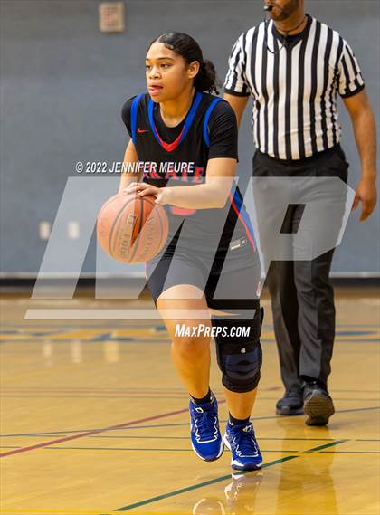 Thumbnail 1 in Carlmont @ San Leandro photogallery.