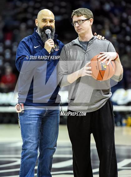 Thumbnail 3 in Kickapoo vs Greensboro Day School (Bass Pro Shop Tournament of Champions) photogallery.