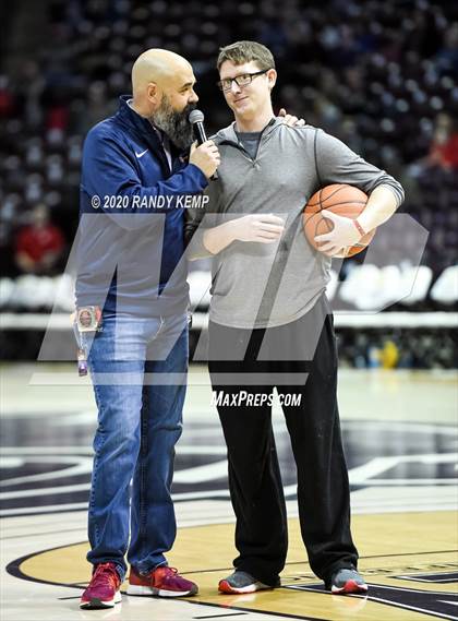 Thumbnail 2 in Kickapoo vs Greensboro Day School (Bass Pro Shop Tournament of Champions) photogallery.