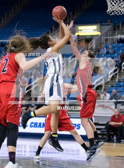 Thumbnail 1 in Lincoln County vs. White Pine (NIAA 2A Final) photogallery.