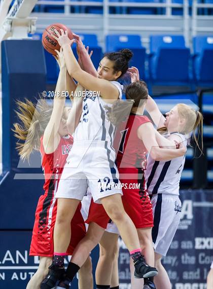 Thumbnail 2 in Lincoln County vs. White Pine (NIAA 2A Final) photogallery.