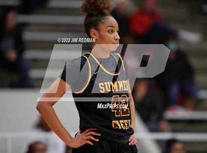 Thumbnail 2 in Summer Creek vs. Pearland (McDonald's Texas Invitational) photogallery.