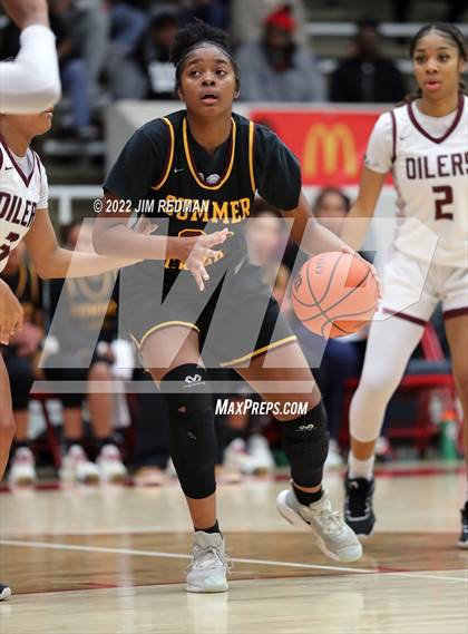 Thumbnail 3 in Summer Creek vs. Pearland (McDonald's Texas Invitational) photogallery.