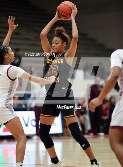 Thumbnail 2 in Summer Creek vs. Pearland (McDonald's Texas Invitational) photogallery.