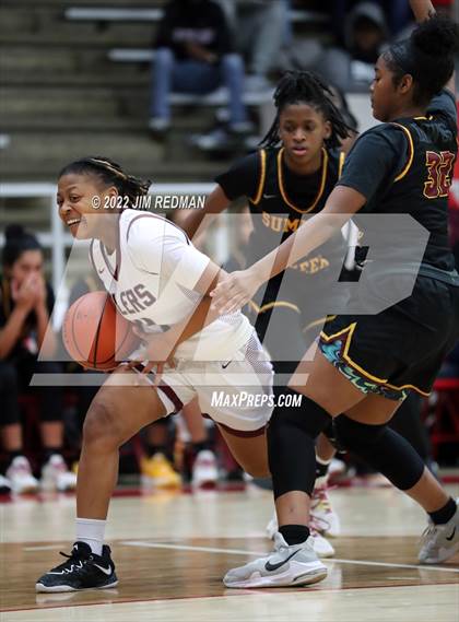 Thumbnail 3 in Summer Creek vs. Pearland (McDonald's Texas Invitational) photogallery.