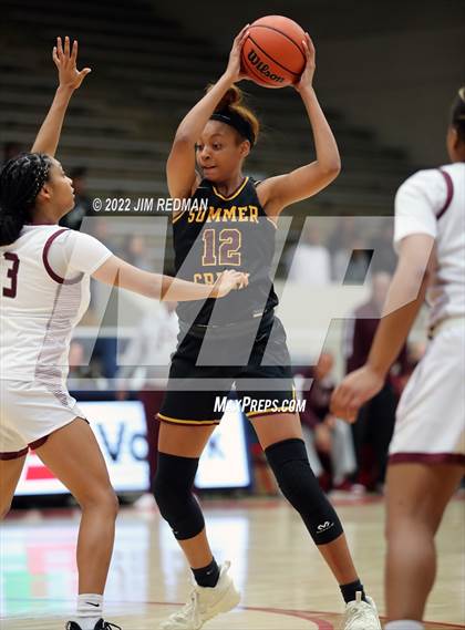 Thumbnail 3 in Summer Creek vs. Pearland (McDonald's Texas Invitational) photogallery.