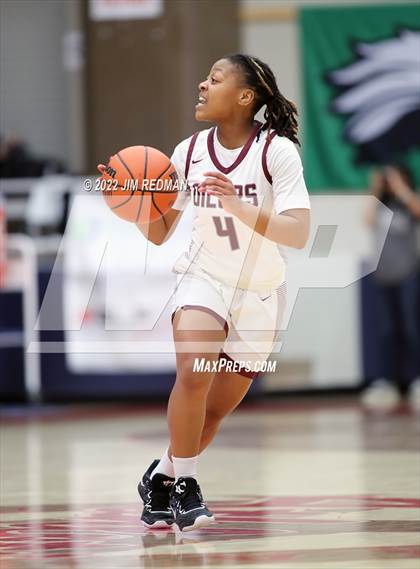Thumbnail 1 in Summer Creek vs. Pearland (McDonald's Texas Invitational) photogallery.