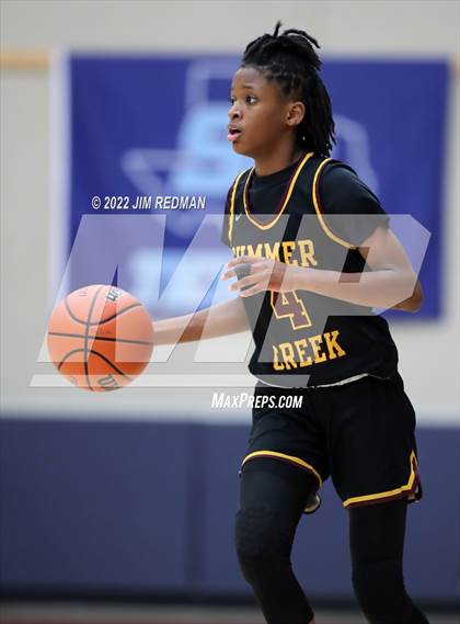 Thumbnail 3 in Summer Creek vs. Pearland (McDonald's Texas Invitational) photogallery.