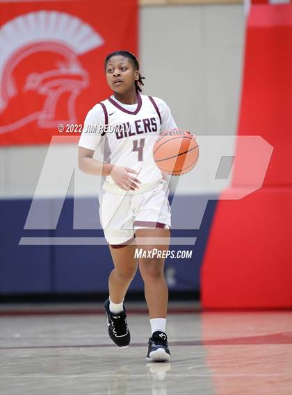 Thumbnail 2 in Summer Creek vs. Pearland (McDonald's Texas Invitational) photogallery.