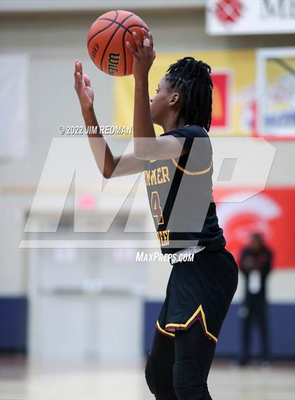 Thumbnail 1 in Summer Creek vs. Pearland (McDonald's Texas Invitational) photogallery.