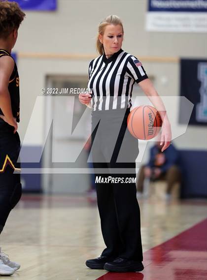 Thumbnail 3 in Summer Creek vs. Pearland (McDonald's Texas Invitational) photogallery.