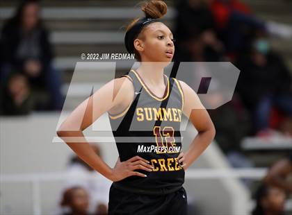 Thumbnail 1 in Summer Creek vs. Pearland (McDonald's Texas Invitational) photogallery.