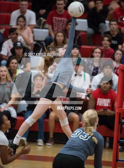 Thumbnail 2 in Murrieta Mesa vs. Elsinore (CIF SS D3 Round 1) photogallery.