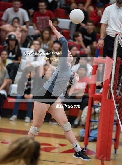 Thumbnail 2 in Murrieta Mesa vs. Elsinore (CIF SS D3 Round 1) photogallery.