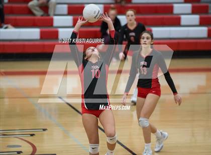 Thumbnail 2 in Murrieta Mesa vs. Elsinore (CIF SS D3 Round 1) photogallery.