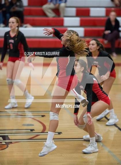 Thumbnail 3 in Murrieta Mesa vs. Elsinore (CIF SS D3 Round 1) photogallery.
