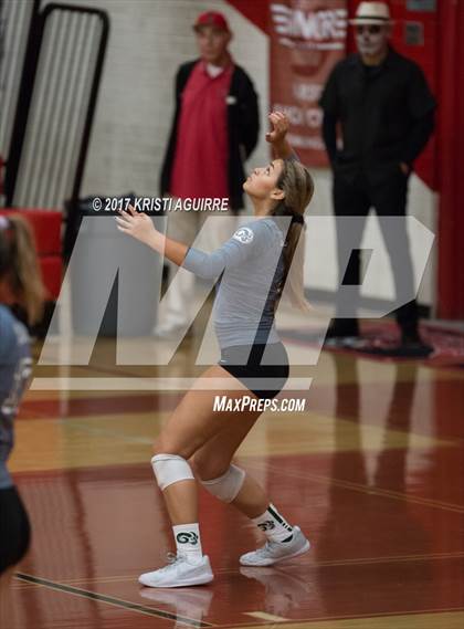 Thumbnail 2 in Murrieta Mesa vs. Elsinore (CIF SS D3 Round 1) photogallery.