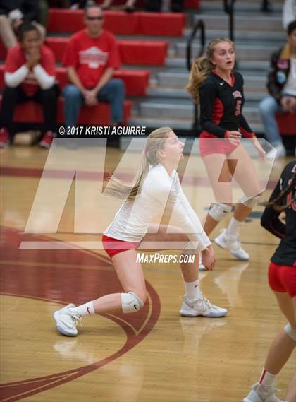 Thumbnail 1 in Murrieta Mesa vs. Elsinore (CIF SS D3 Round 1) photogallery.