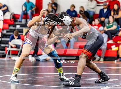 Thumbnail 3 in Vernon Walworth Memorial Duals photogallery.