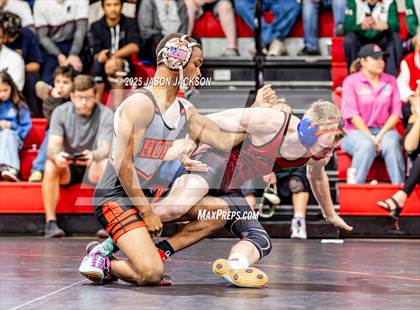Thumbnail 2 in Vernon Walworth Memorial Duals photogallery.