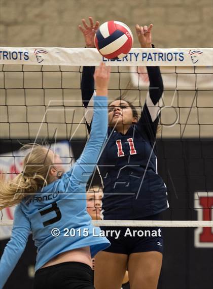 Thumbnail 3 in Liberty vs. Clovis North  photogallery.