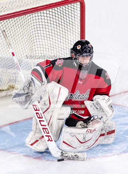 Thumbnail 3 in Hingham vs. Pope Francis (MIAA Division 1A) photogallery.