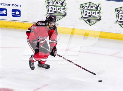 Thumbnail 2 in Hingham vs. Pope Francis (MIAA Division 1A) photogallery.