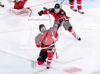 Thumbnail 1 in Hingham vs. Pope Francis (MIAA Division 1A) photogallery.
