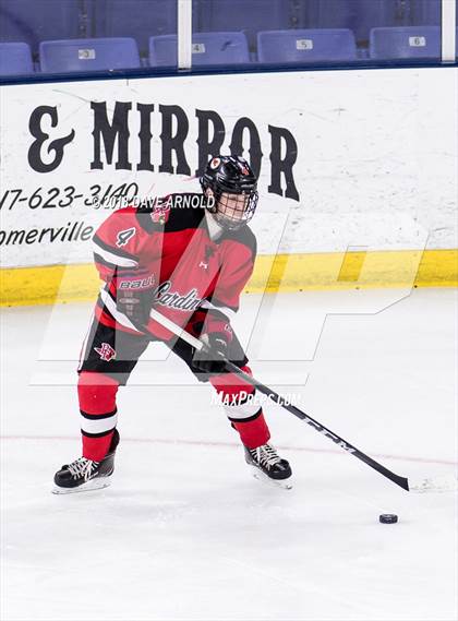 Thumbnail 3 in Hingham vs. Pope Francis (MIAA Division 1A) photogallery.