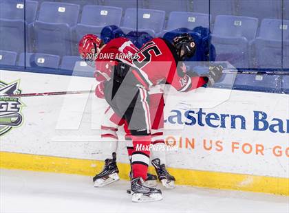 Thumbnail 2 in Hingham vs. Pope Francis (MIAA Division 1A) photogallery.