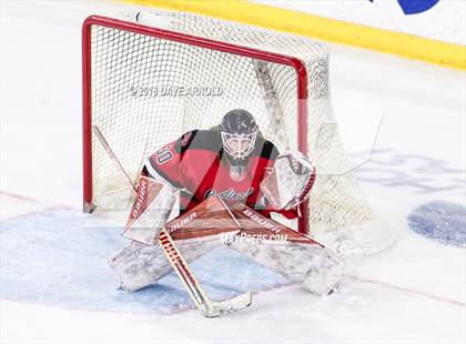 Thumbnail 3 in Hingham vs. Pope Francis (MIAA Division 1A) photogallery.