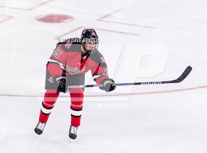 Thumbnail 2 in Hingham vs. Pope Francis (MIAA Division 1A) photogallery.