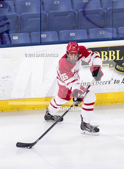 Thumbnail 3 in Hingham vs. Pope Francis (MIAA Division 1A) photogallery.