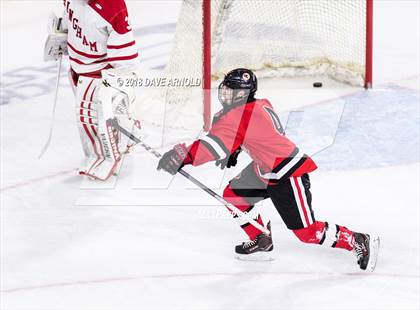Thumbnail 3 in Hingham vs. Pope Francis (MIAA Division 1A) photogallery.