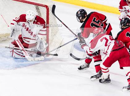 Thumbnail 2 in Hingham vs. Pope Francis (MIAA Division 1A) photogallery.