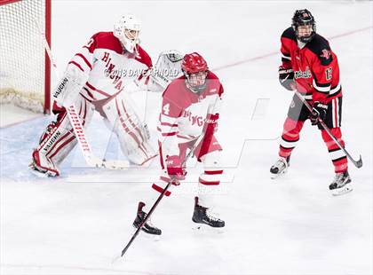 Thumbnail 1 in Hingham vs. Pope Francis (MIAA Division 1A) photogallery.