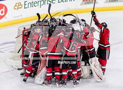 Thumbnail 2 in Hingham vs. Pope Francis (MIAA Division 1A) photogallery.