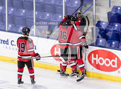 Thumbnail 1 in Hingham vs. Pope Francis (MIAA Division 1A) photogallery.