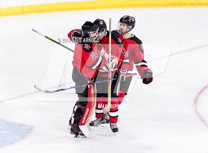 Thumbnail 2 in Hingham vs. Pope Francis (MIAA Division 1A) photogallery.
