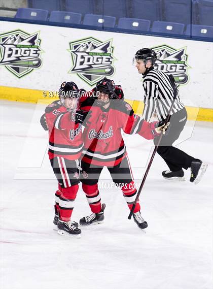 Thumbnail 3 in Hingham vs. Pope Francis (MIAA Division 1A) photogallery.