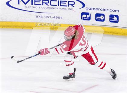 Thumbnail 1 in Hingham vs. Pope Francis (MIAA Division 1A) photogallery.