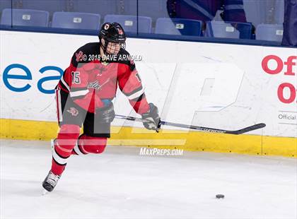 Thumbnail 2 in Hingham vs. Pope Francis (MIAA Division 1A) photogallery.