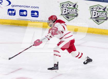 Thumbnail 3 in Hingham vs. Pope Francis (MIAA Division 1A) photogallery.